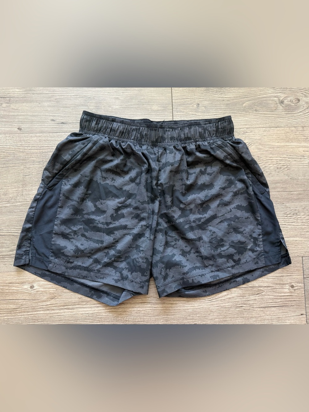 Gymshark Men’s Medium Sport 5" Shorts - Grey/Black Camo, NWOT